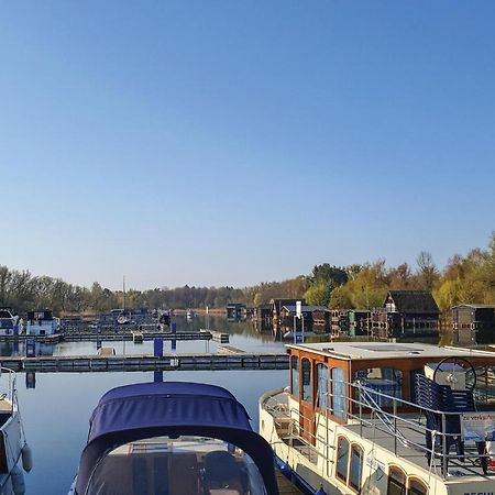 2 Bedroom Cozy Apartment In Rechlin Bagian luar foto