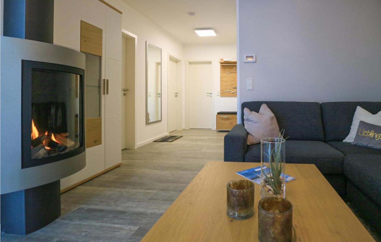 2 Bedroom Cozy Apartment In Rechlin Bagian luar foto
