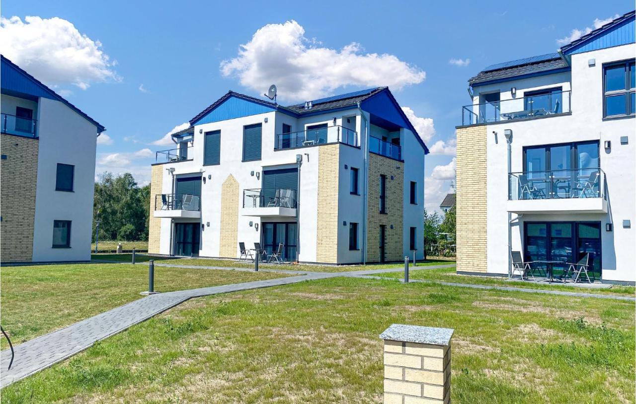 2 Bedroom Cozy Apartment In Rechlin Bagian luar foto