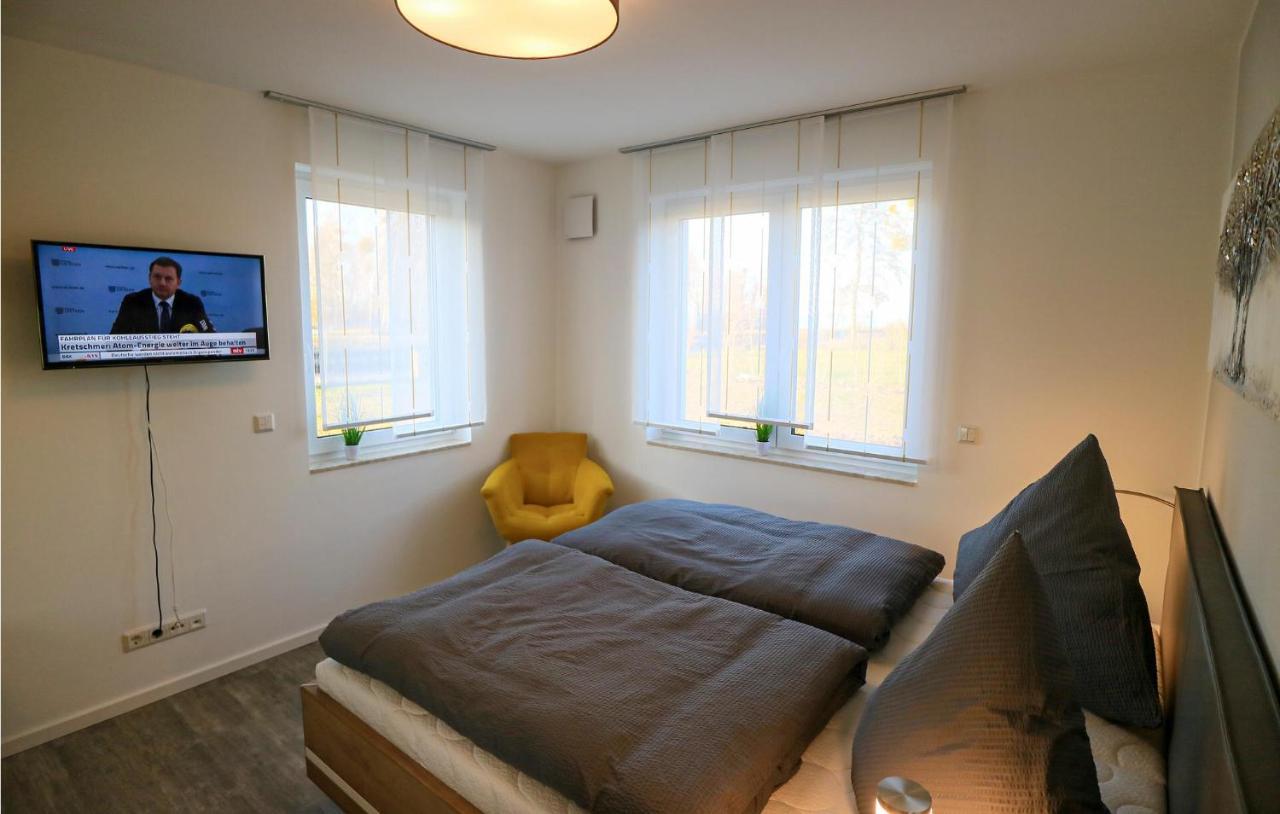 2 Bedroom Cozy Apartment In Rechlin Bagian luar foto