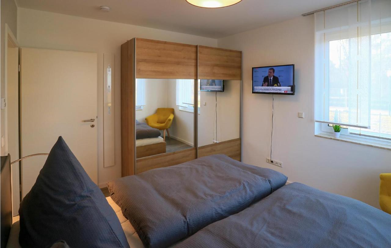 2 Bedroom Cozy Apartment In Rechlin Bagian luar foto